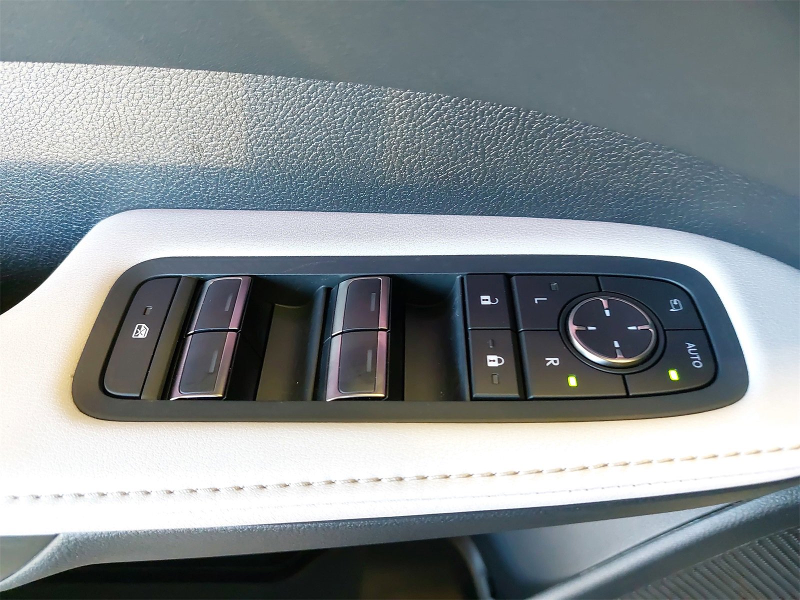 Used 2025 Lexus RX 350 Premium Plus image 30