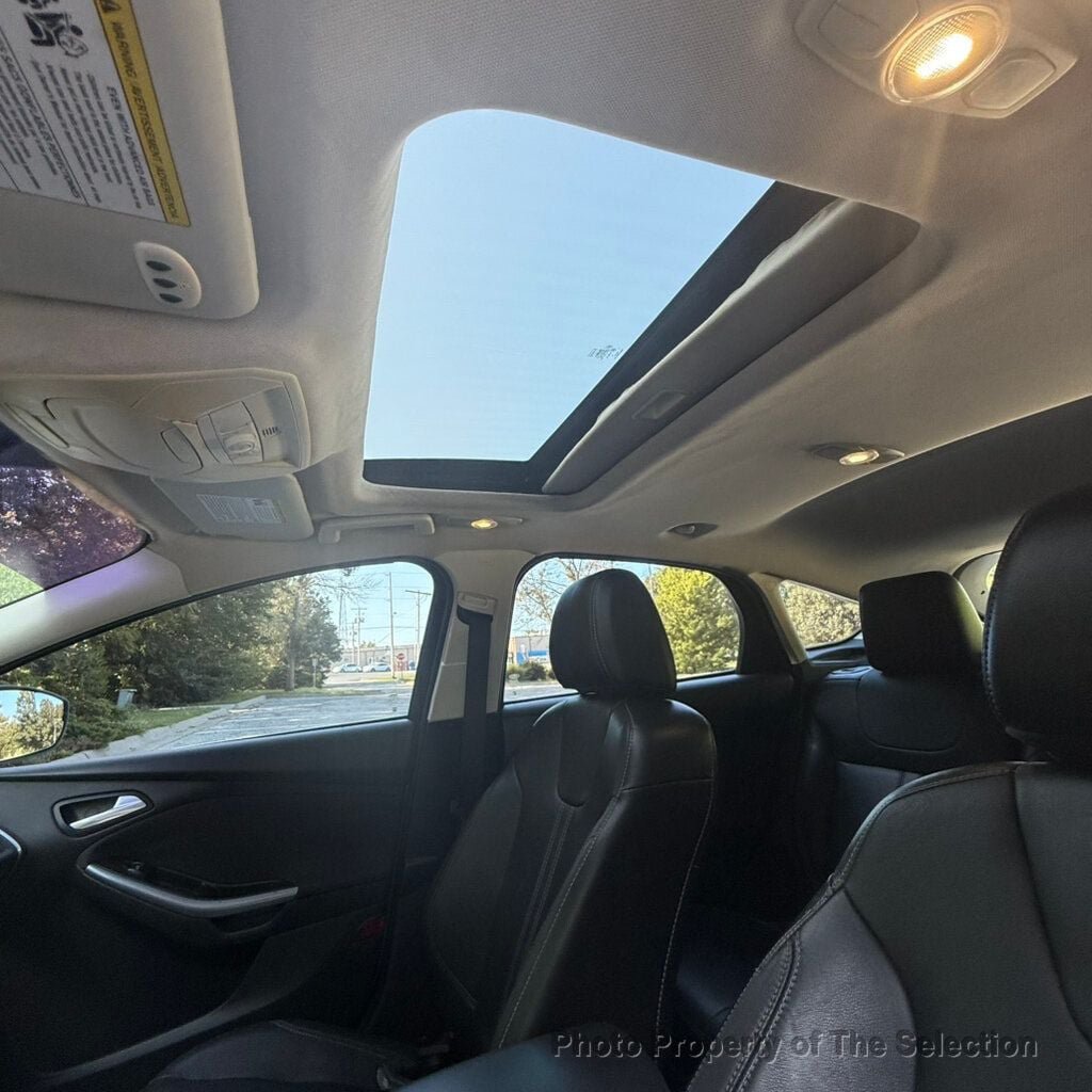 Used 2012 Ford Focus Titanium FWD image 36