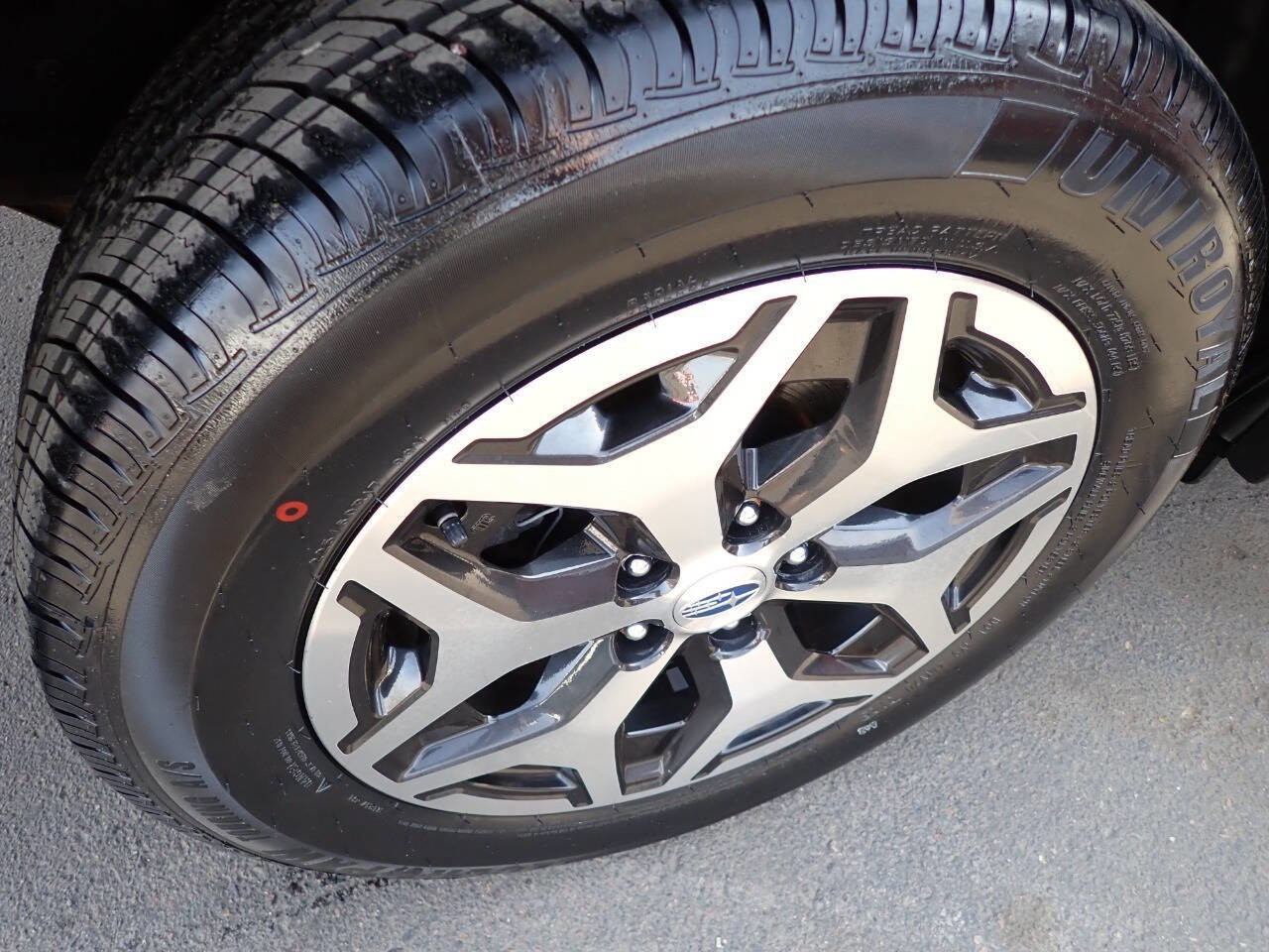 Used 2022 Subaru Forester Premium image 7