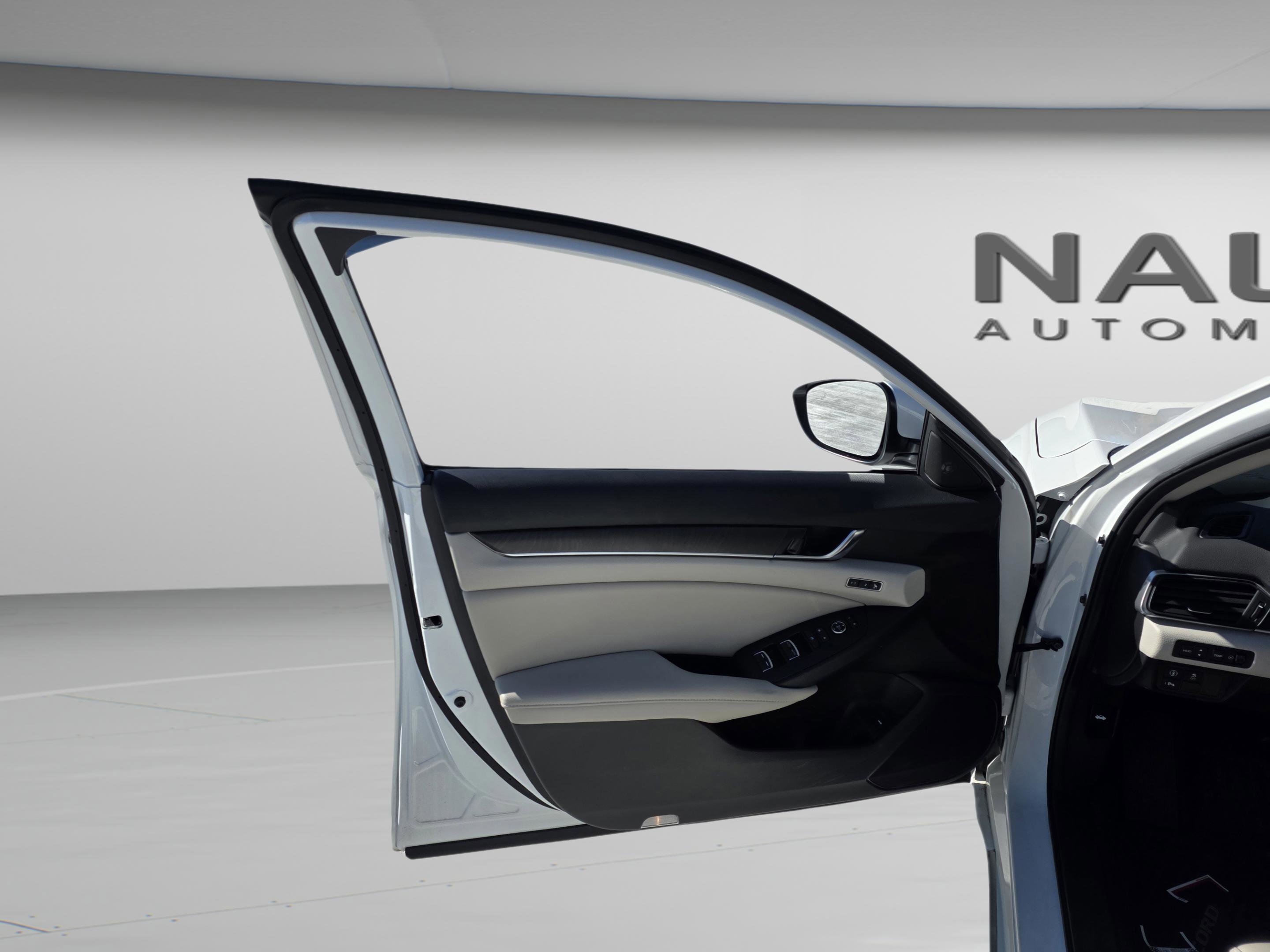 Used 2022 Honda Accord Touring image 24