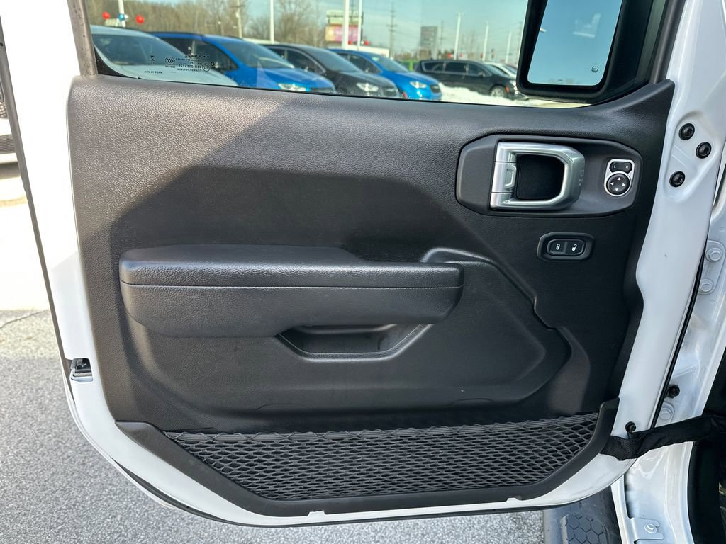 Used 2024 Jeep Wrangler Sport S image 28