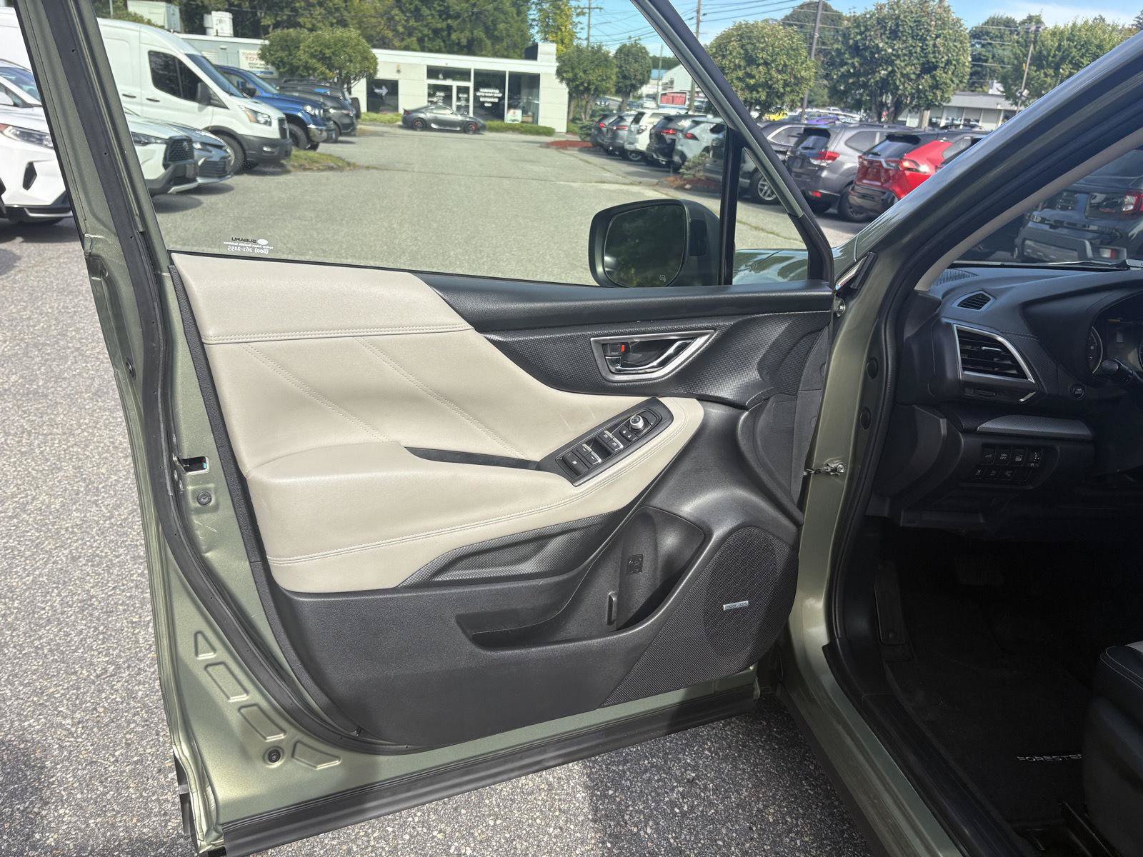 Used 2020 Subaru Forester Limited AWD/4WD image 11