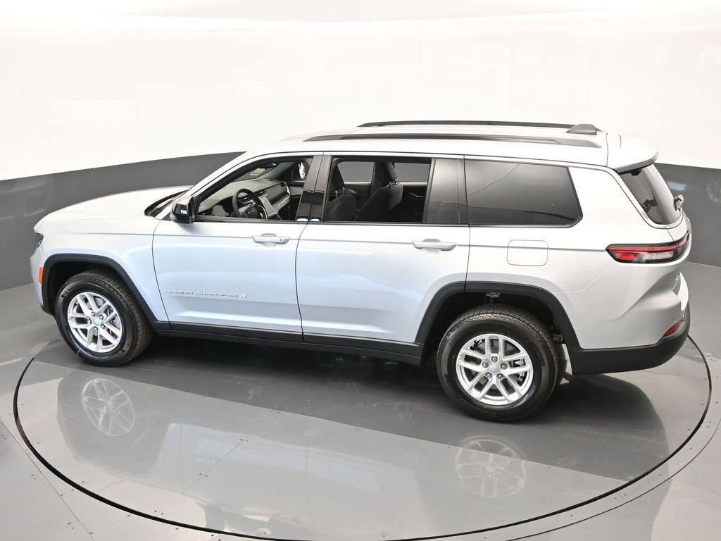 Used 2024 Jeep Grand Cherokee L Laredo image 38