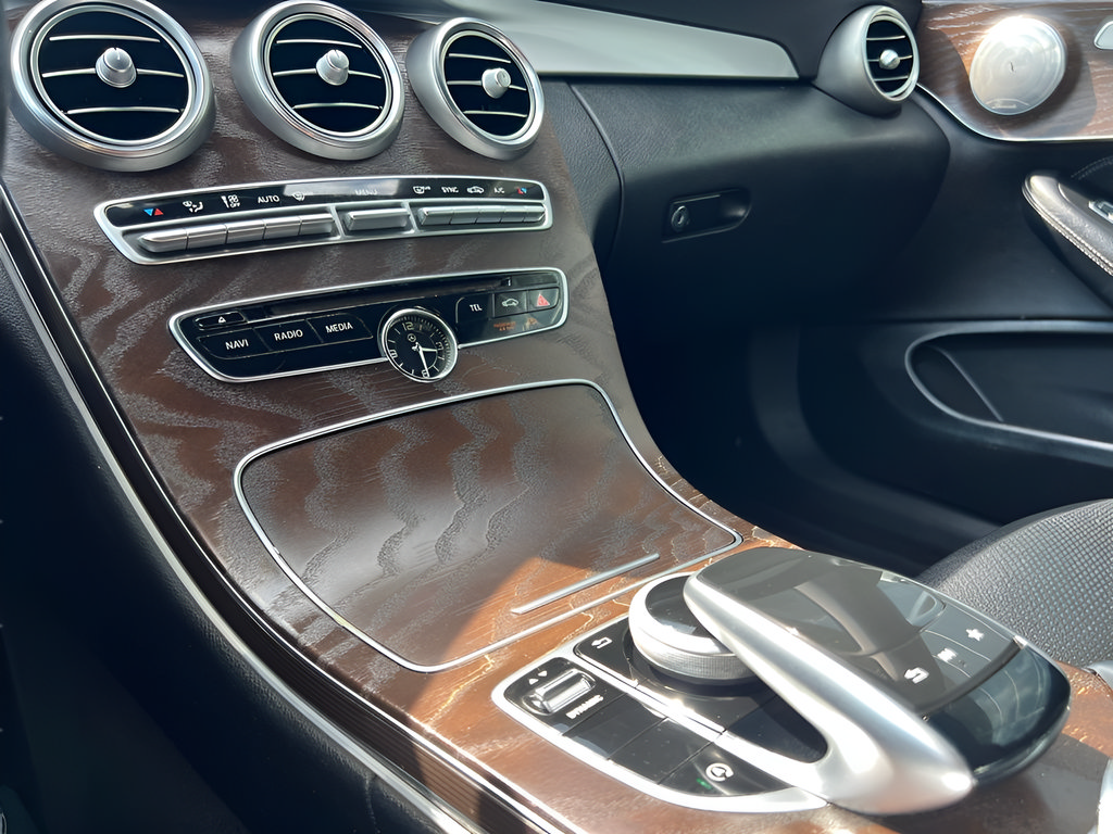 Used 2018 Mercedes-Benz C 300 Cabriolet image 37