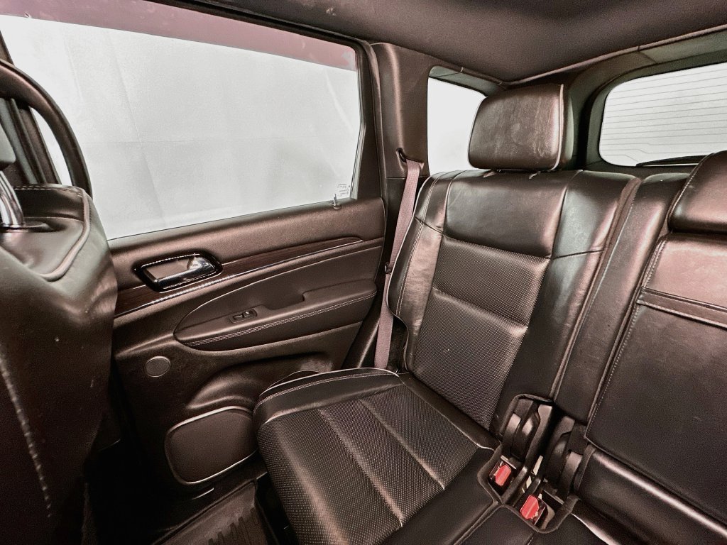 Used 2021 Jeep Grand Cherokee Overland AWD/4WD image 12