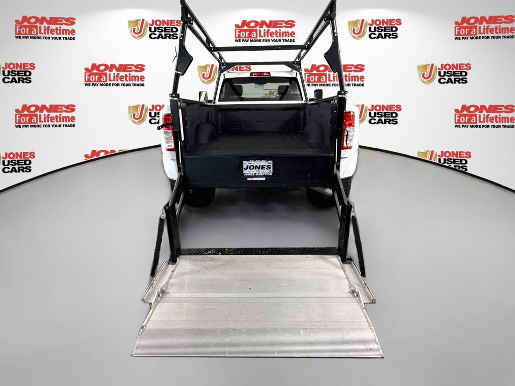 Used 2022 RAM 3500 Tradesman AWD/4WD image 16