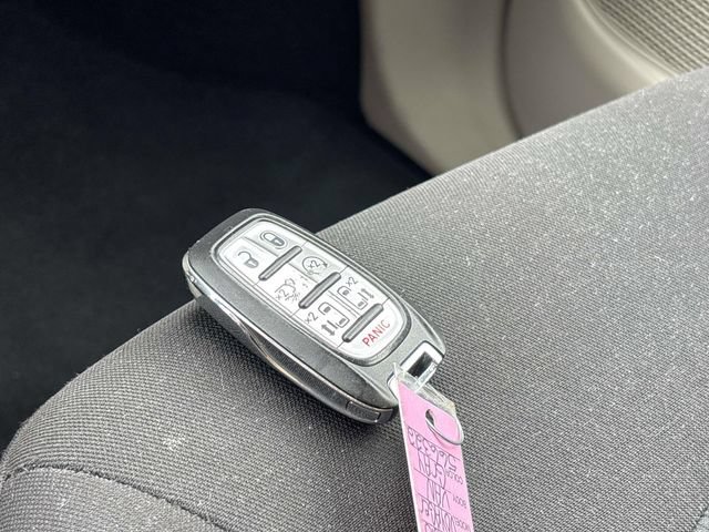 Used 2023 Chrysler Voyager LX FWD image 35
