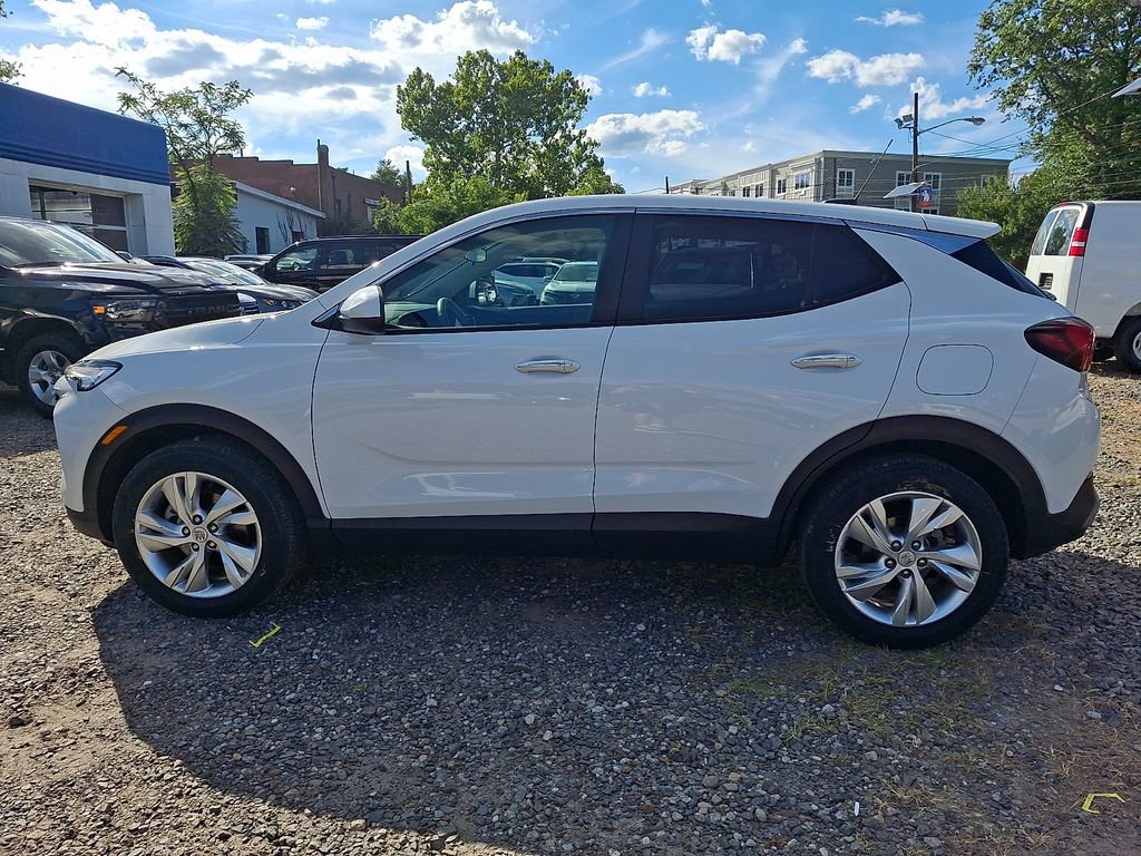 Certified 2024 Buick Encore GX Preferred w/ Comfort Package AWD/4WD image 4
