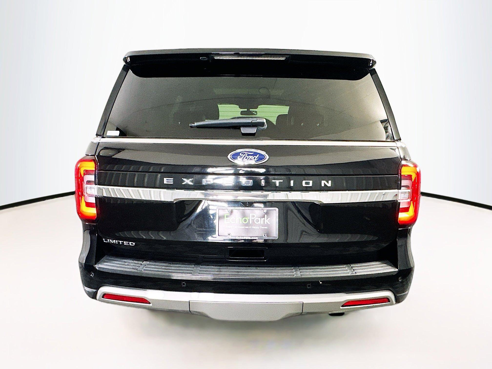 Used 2024 Ford Expedition Limited image 7