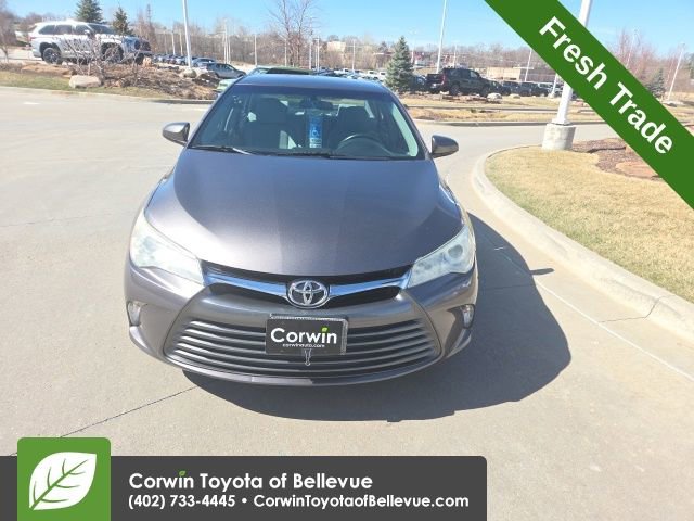 Used 2016 Toyota Camry LE image 2