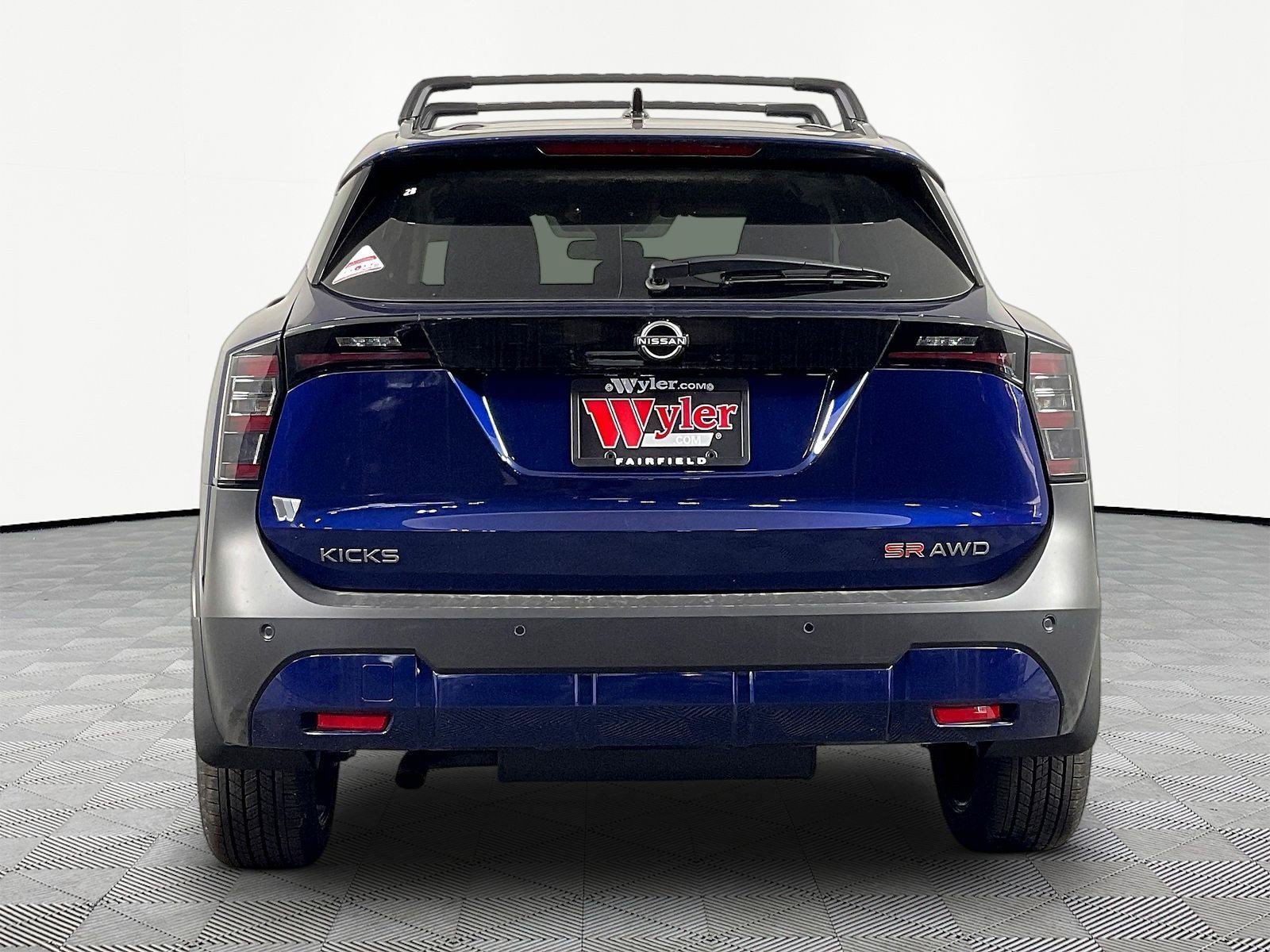 New 2026 Nissan Kicks SR w/ Cold Weather Package AWD/4WD image 5