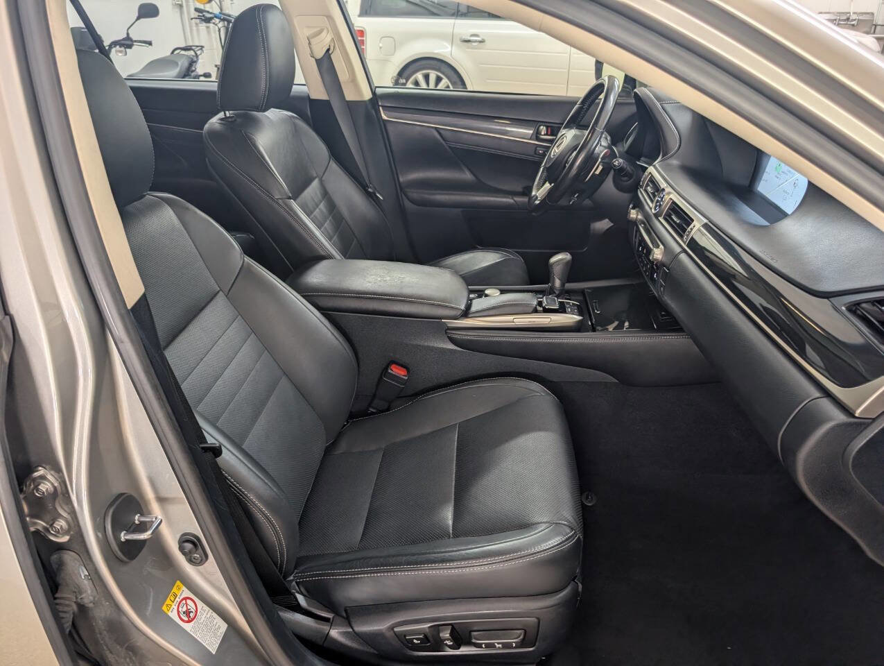 Used 2016 Lexus GS 350 AWD image 19