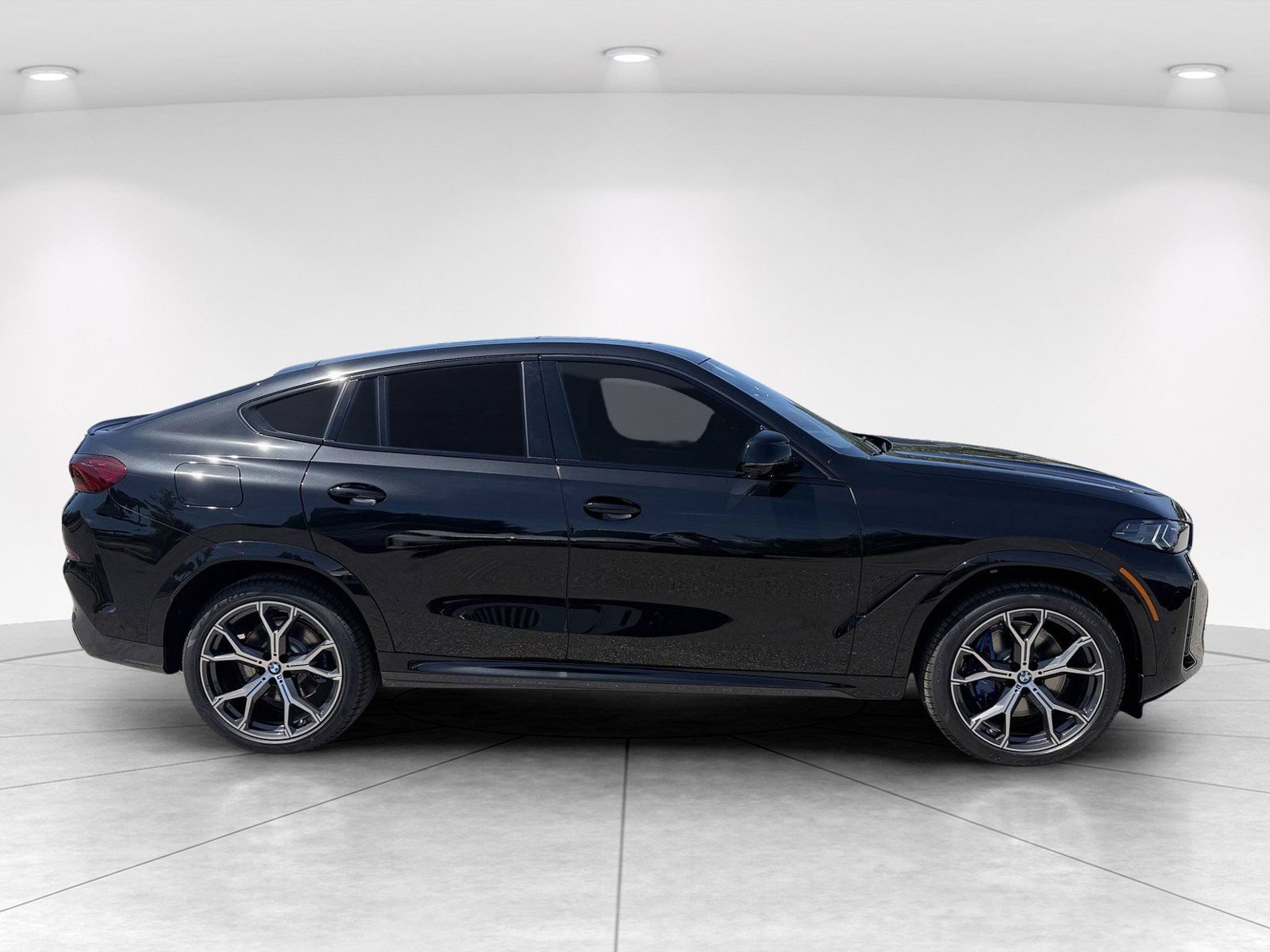 New 2027 BMW X6 xDrive40i w/ Climate Comfort Package AWD/4WD image 3