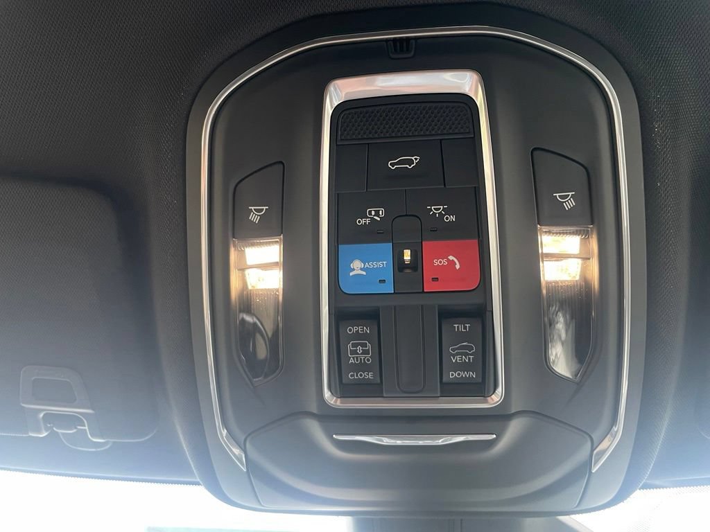 New 2026 Jeep Grand Cherokee Laredo X AWD/4WD image 20