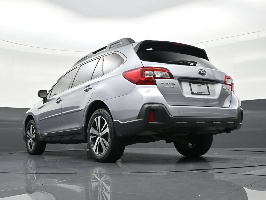 Used 2019 Subaru Outback 3.6R Limited AWD/4WD image 30