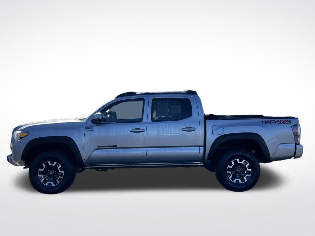 Used 2020 Toyota Tacoma TRD Off-Road w/ Technology Package image 2