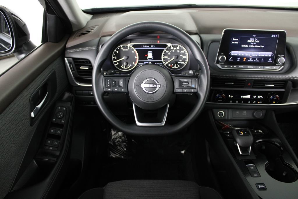 Certified 2023 Nissan Rogue SV image 7
