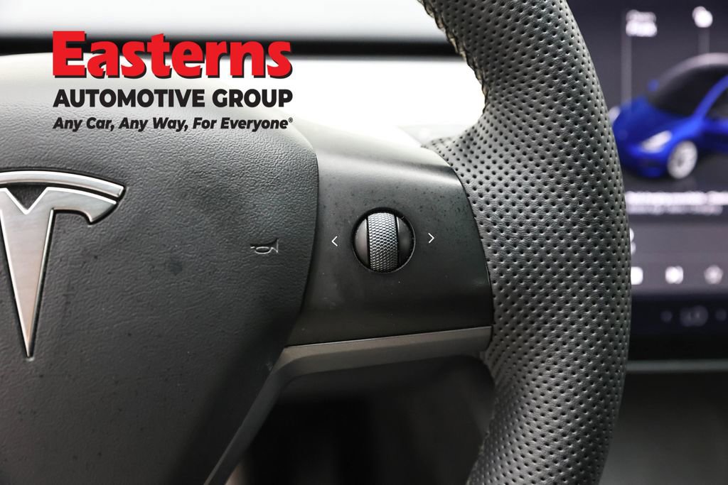 Used 2022 Tesla Model 3 Standard Range RWD image 16