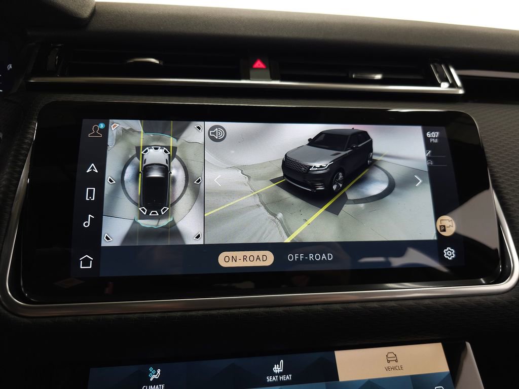 Certified 2021 Land Rover Range Rover Velar R-Dynamic S AWD/4WD image 30