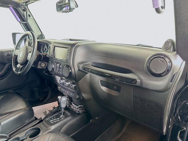 Used 2014 Jeep Wrangler Unlimited Sahara image 27