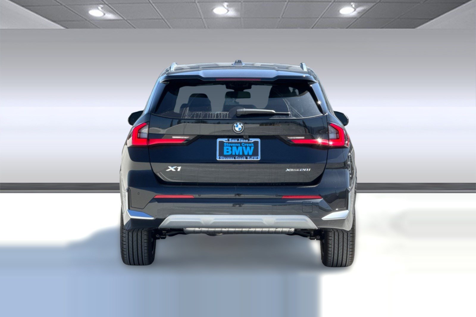 New 2026 BMW X1 xDrive28i w/ Technology Package AWD/4WD image 10