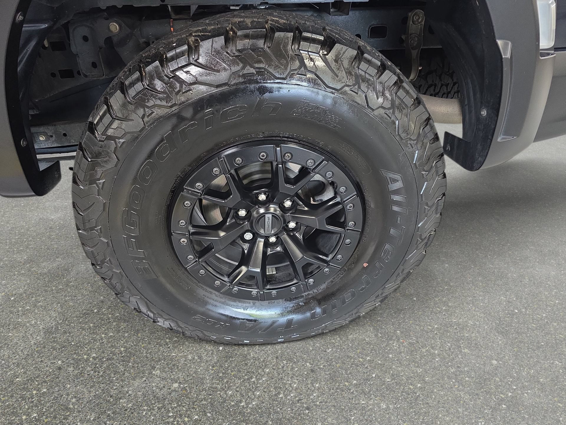Used 2023 Ford F150 Raptor w/ Equipment Group 802A Raptor R AWD/4WD image 31