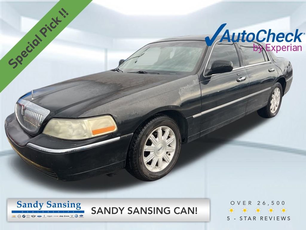 Used 2011 Lincoln Town Car Signature Limited