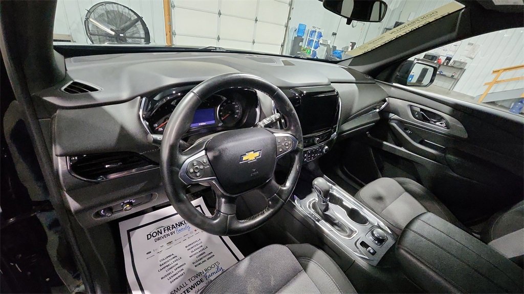 Used 2023 Chevrolet Traverse LT image 10