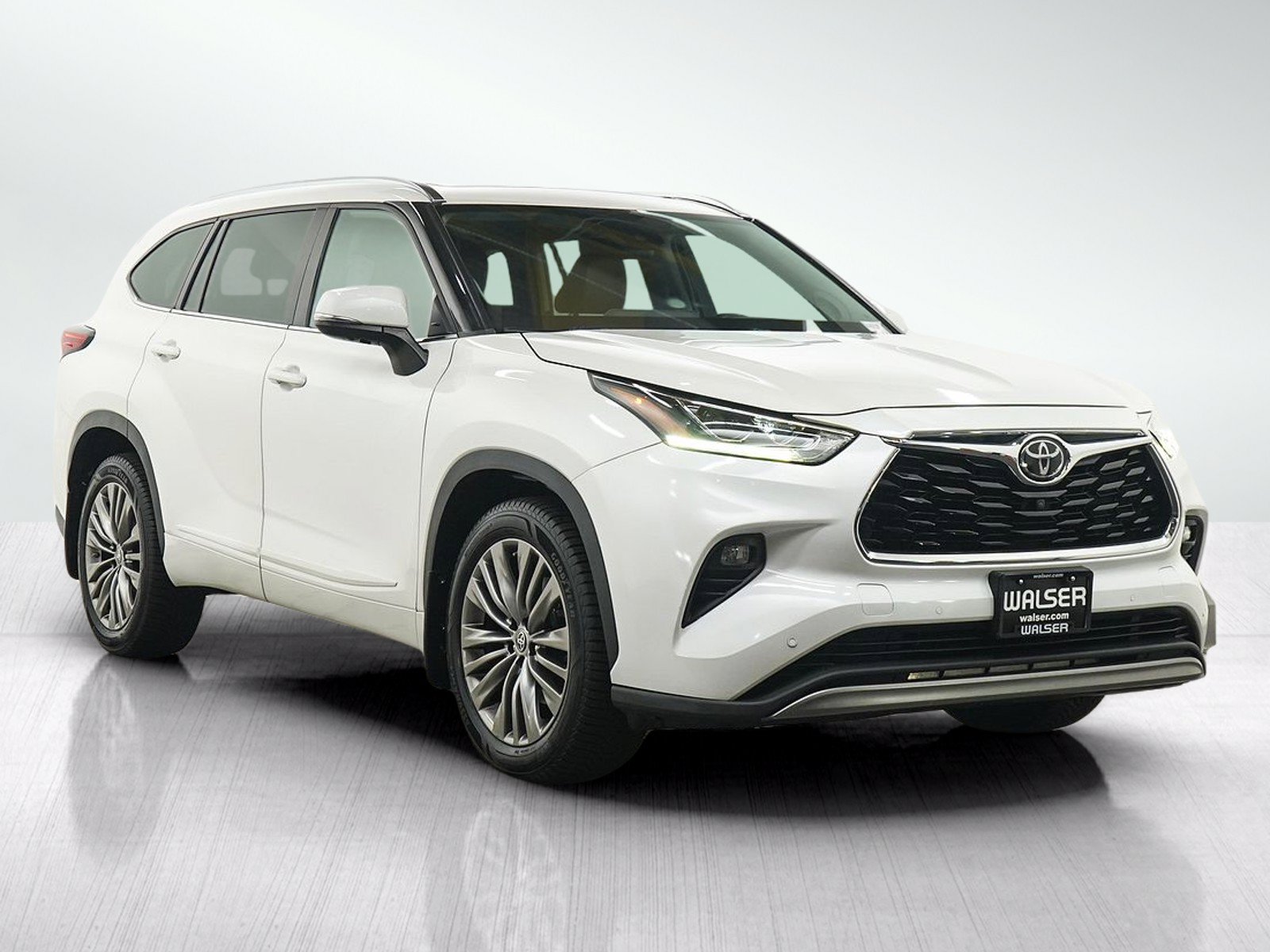 Used 2020 Toyota Highlander Platinum AWD/4WD image 7