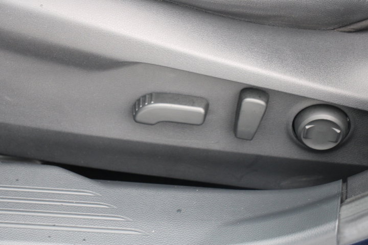 Used 2020 Subaru Outback Limited w/ Popular Package #2 image 12