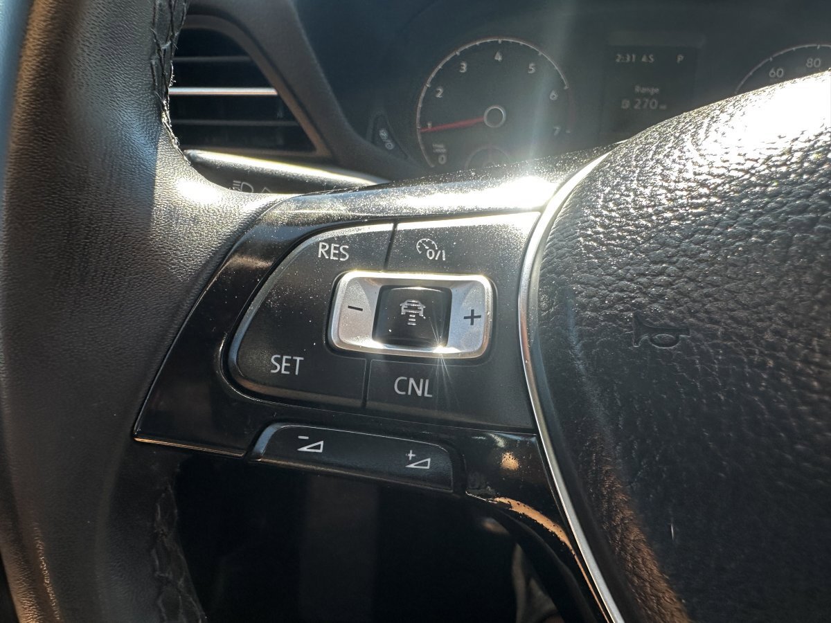 Used 2021 Volkswagen Passat 2.0T SE image 29