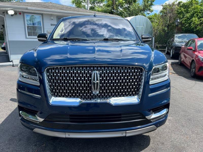 Used 2018 Lincoln Navigator L Reserve w/ Technology Package AWD/4WD image 2