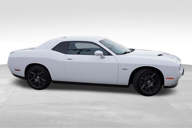 Certified 2016 Dodge Challenger R/T w/ Cold Weather Group image 3