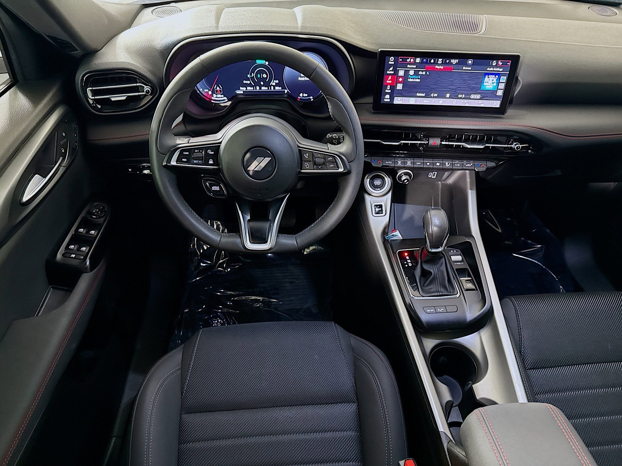 Used 2024 Dodge Hornet R/T image 17