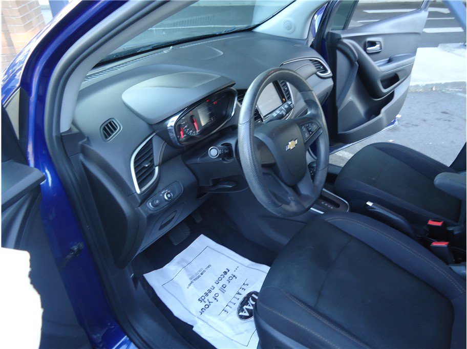 Used 2017 Chevrolet Trax LS FWD image 21