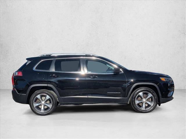 Used 2019 Jeep Cherokee Limited w/ Luxury Group image 4