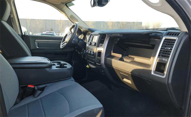 Used 2023 RAM 1500 Classic SLT image 7