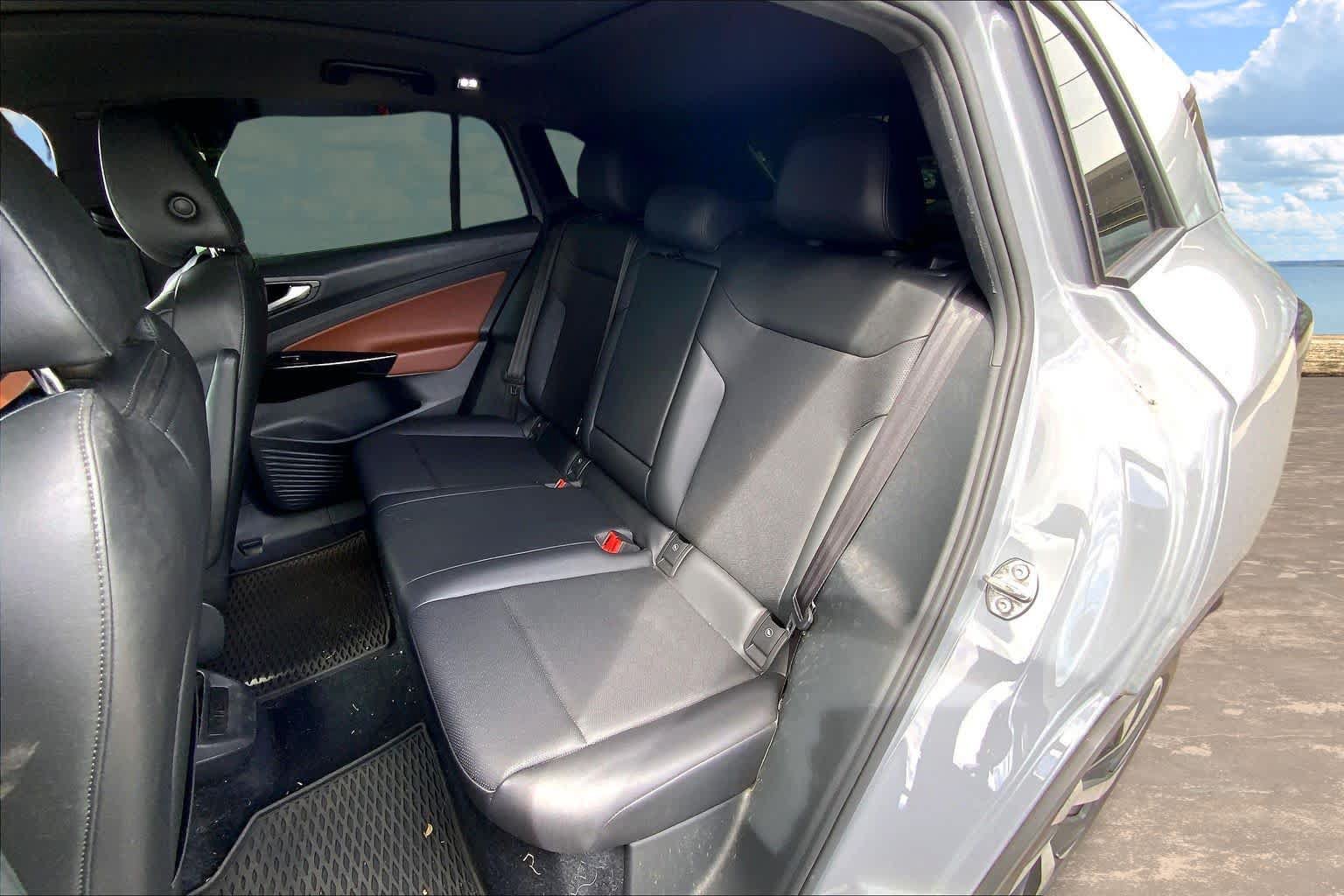 Used 2021 Volkswagen ID.4 Pro S RWD image 29
