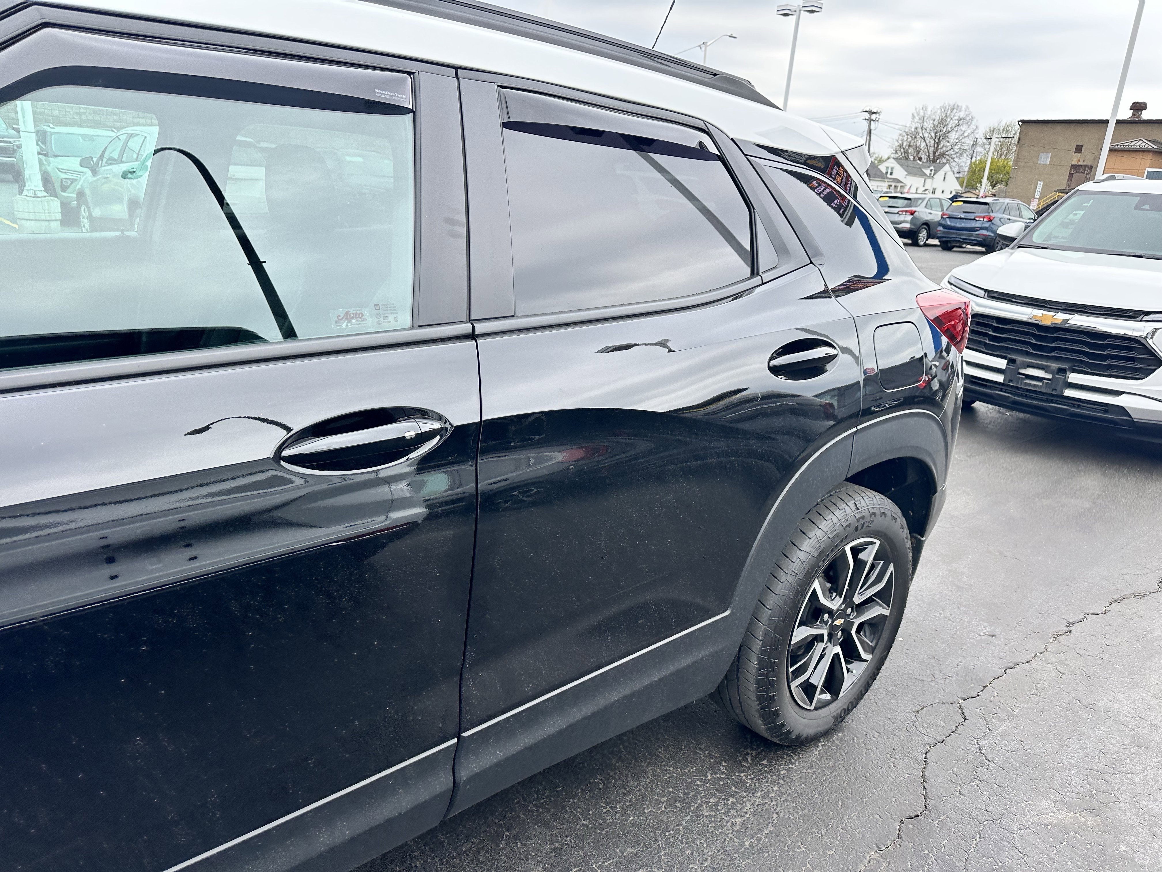 Used 2023 Chevrolet TrailBlazer ACTIV w/ Sun and Liftgate Package AWD/4WD image 5