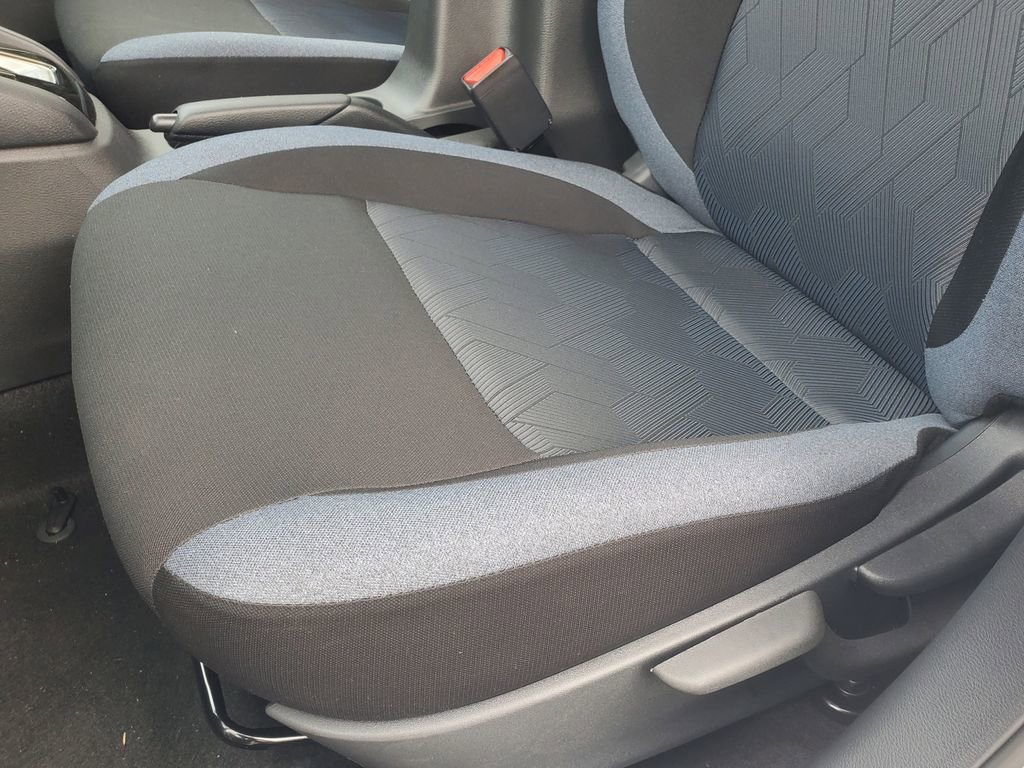 New 2025 Nissan Versa SV w/ Trunk Package FWD image 16