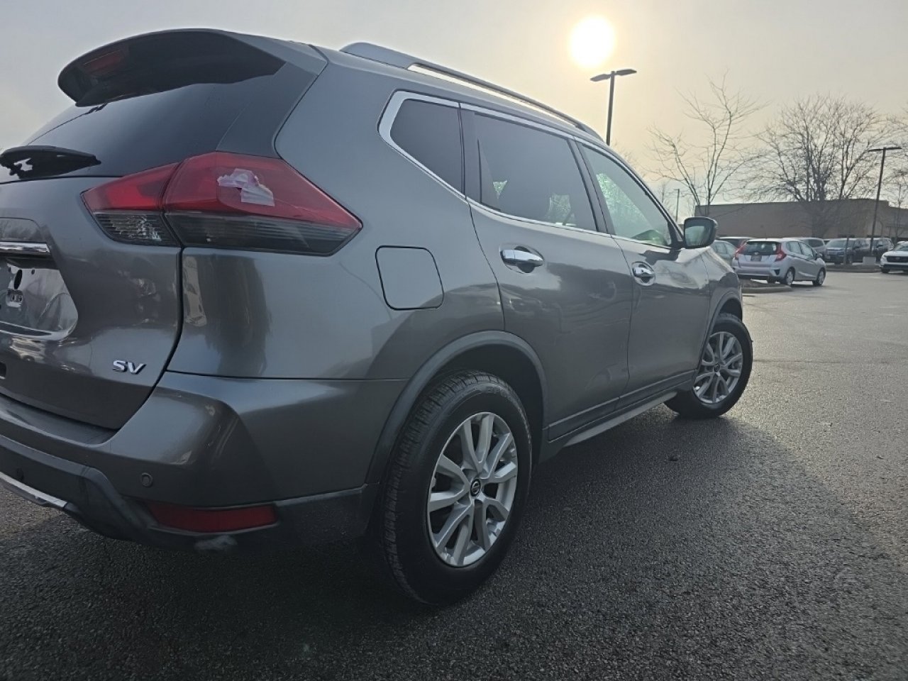 Used 2019 Nissan Rogue SV image 14