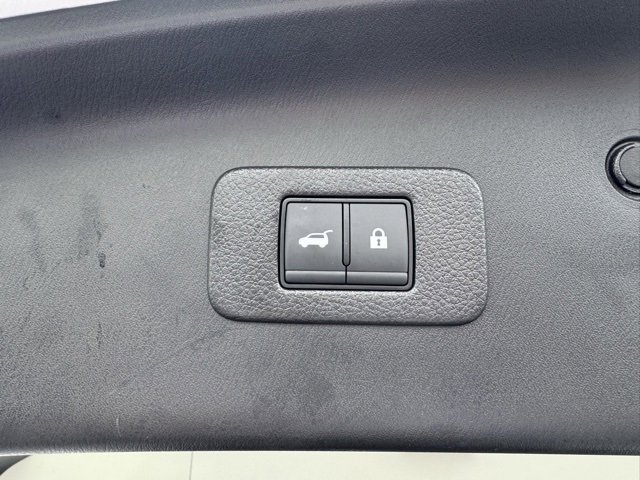 Used 2024 Nissan Armada Platinum w/ Captain's Chairs Package image 26