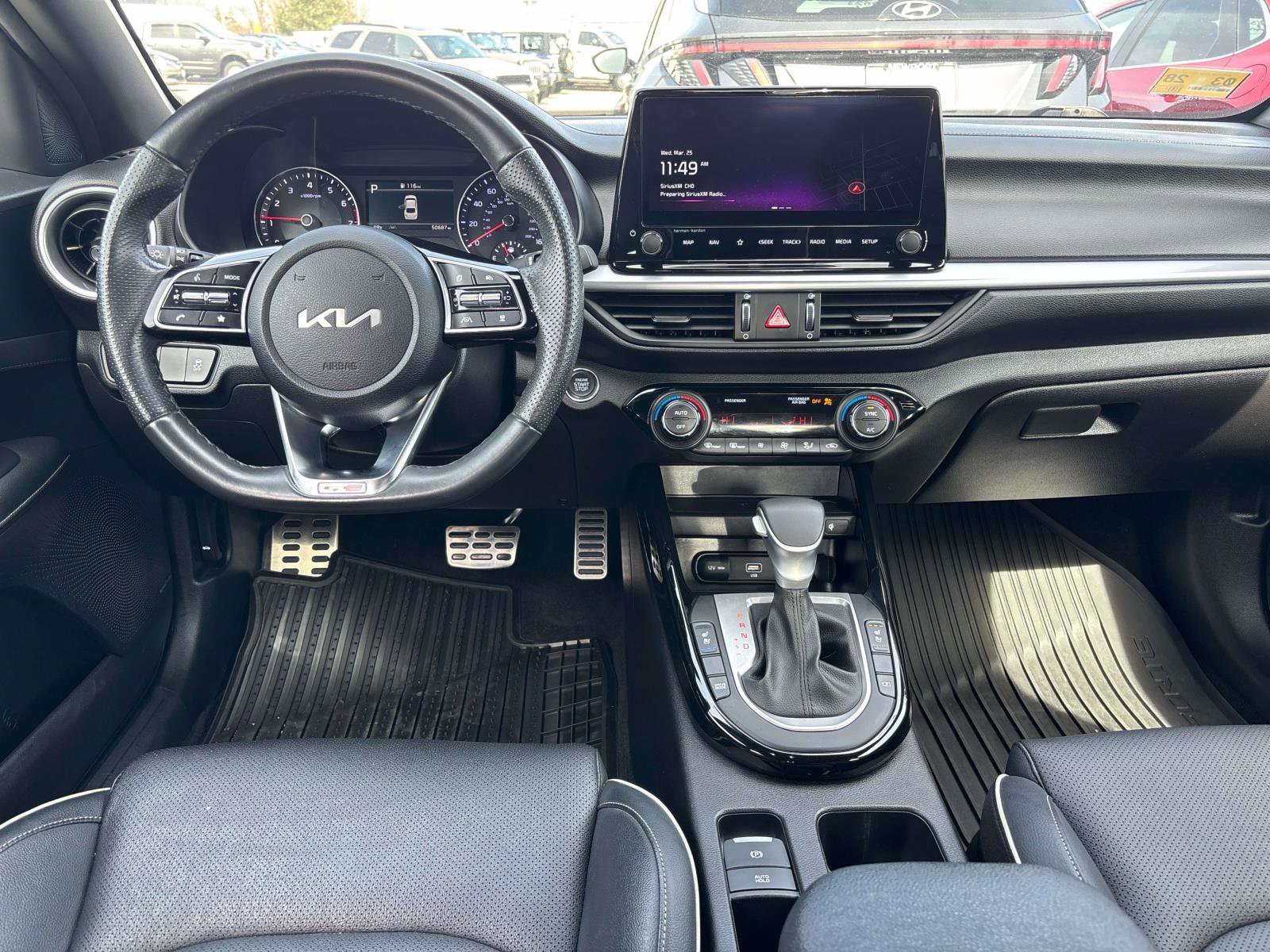 Used 2023 Kia Forte GT-Line w/ GT-Line Premium Package image 11