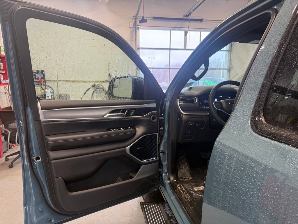 New 2026 Jeep Grand Wagoneer Limited image 60