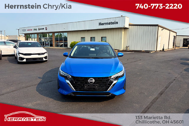 Used 2025 Nissan Sentra SV FWD image 2