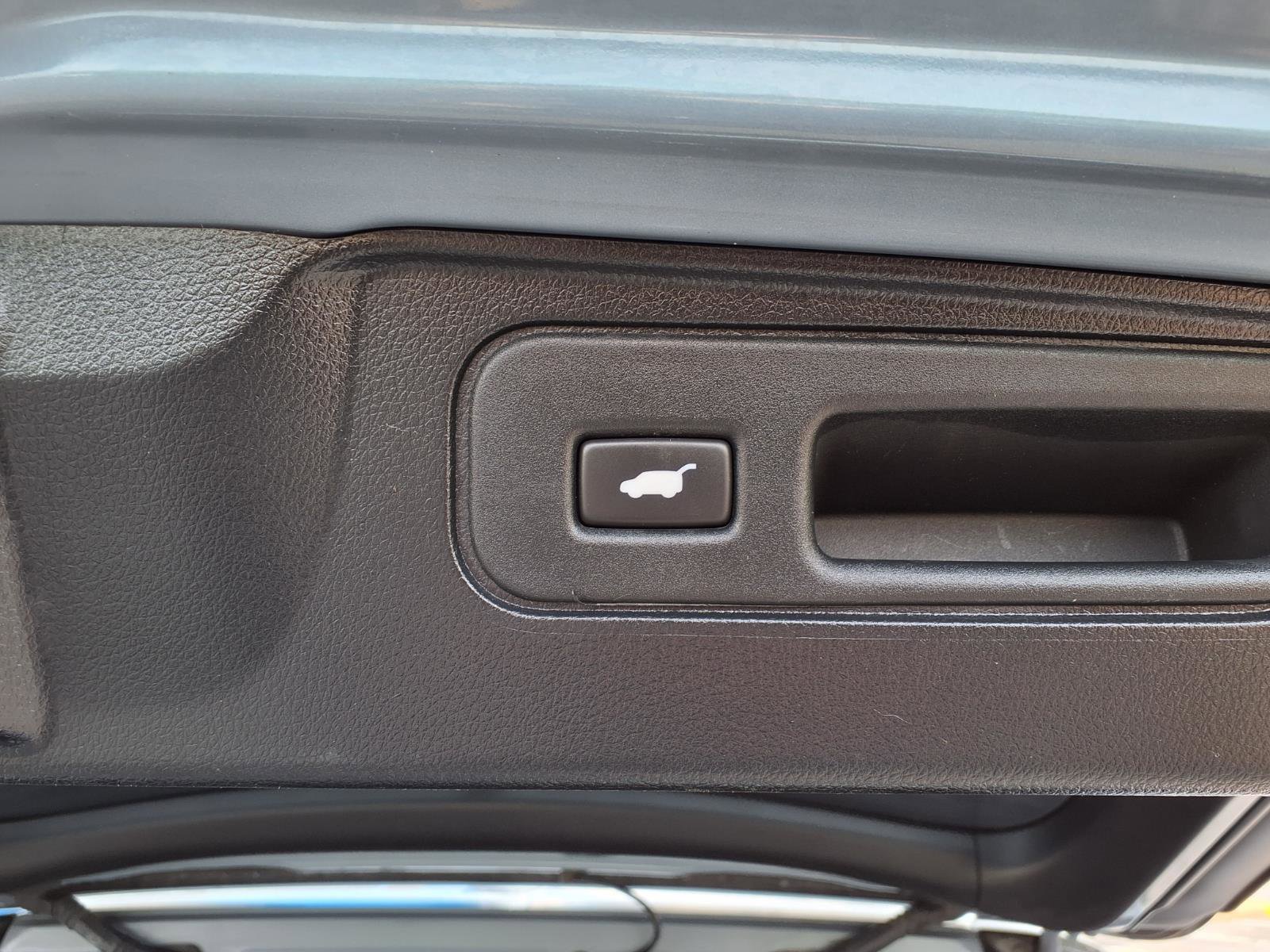 Used 2023 Honda Passport EX-L image 6