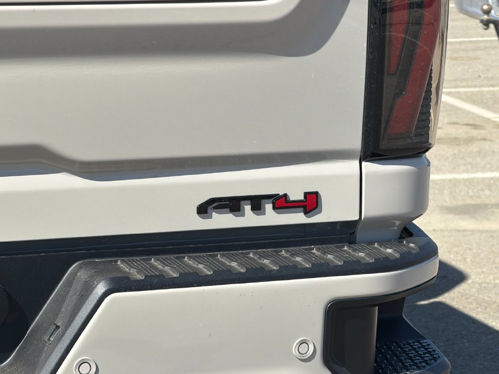 New 2026 GMC Sierra 2500 AT4 w/ AT4 Premium Plus Package AWD/4WD image 24