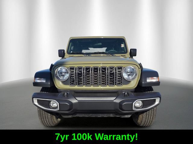 Certified 2025 Jeep Gladiator Sport AWD/4WD image 2