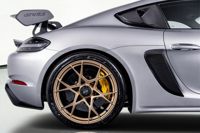Used 2025 Porsche 718 Cayman GT4 RS image 10