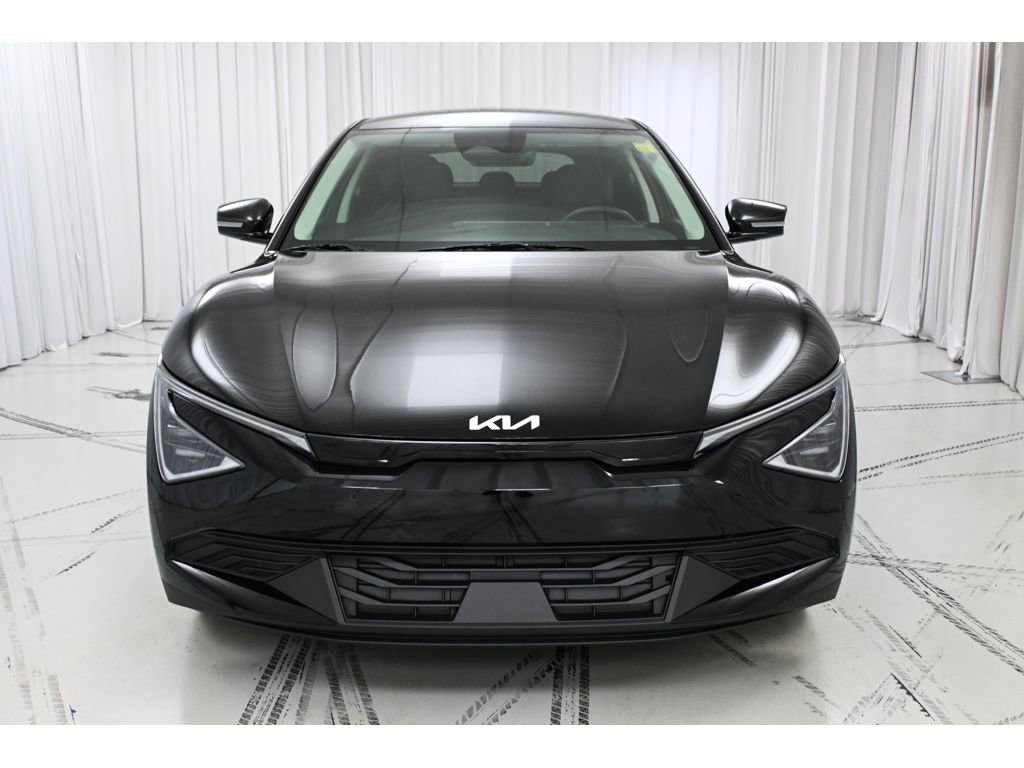 Used 2025 Kia EV6 Light AWD/4WD image 3